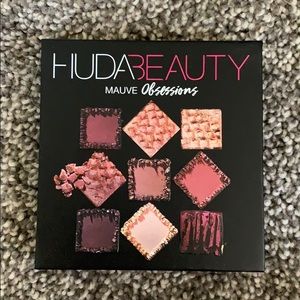 HUDA Beauty Eyeshadow Palette
